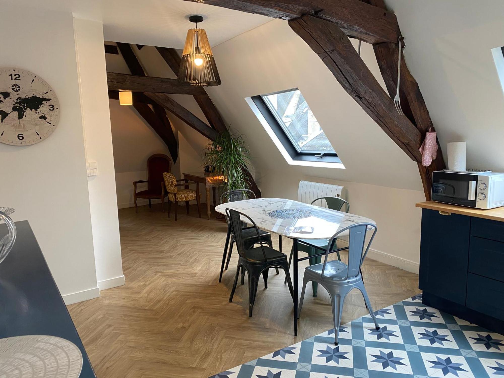 בורז'ה Le Kt-Dral - Appartement Hypercentre מראה חיצוני תמונה